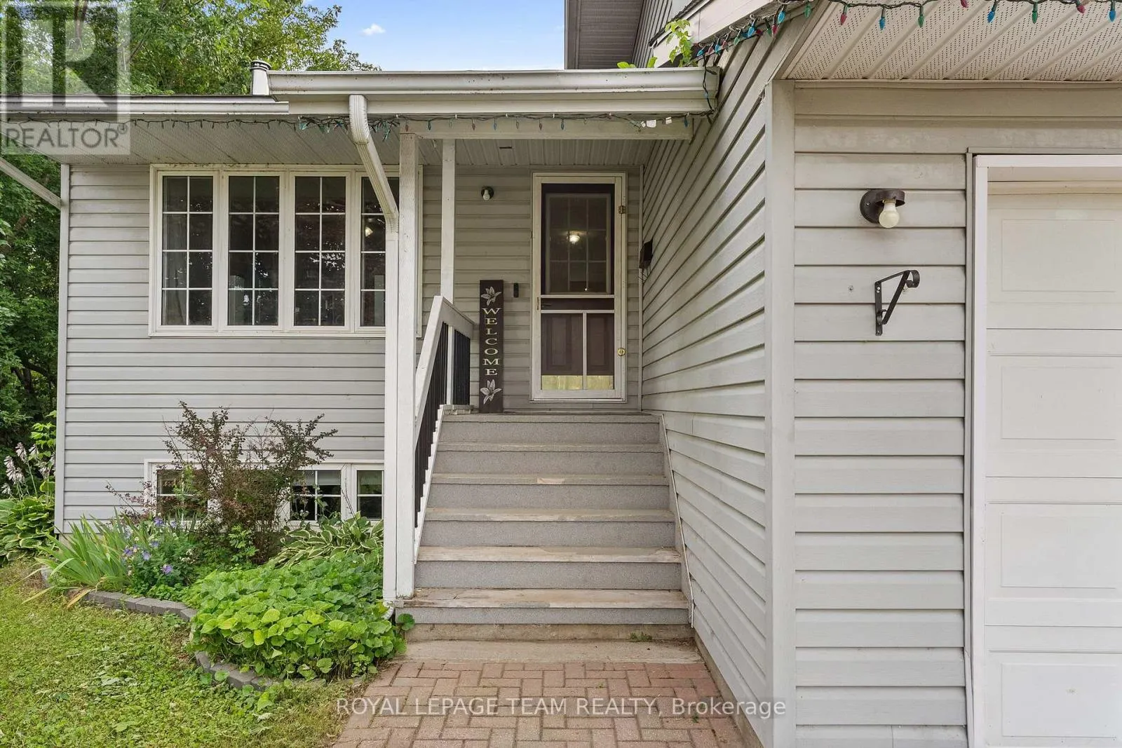 1315 JESSIE STREET