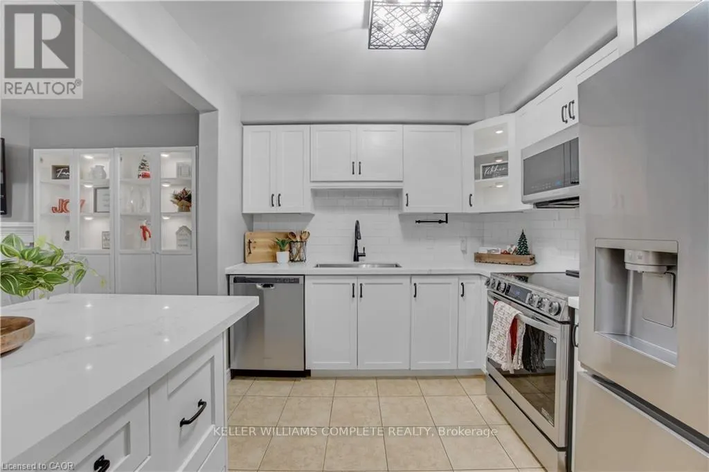 4465 COMFORT CRESCENT