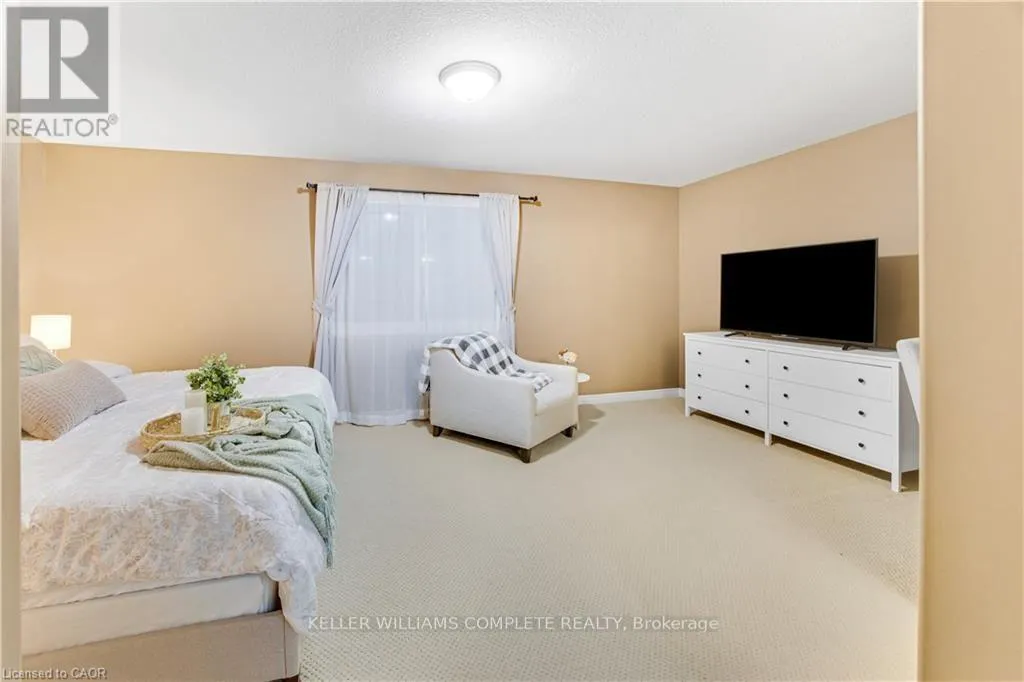 4465 COMFORT CRESCENT