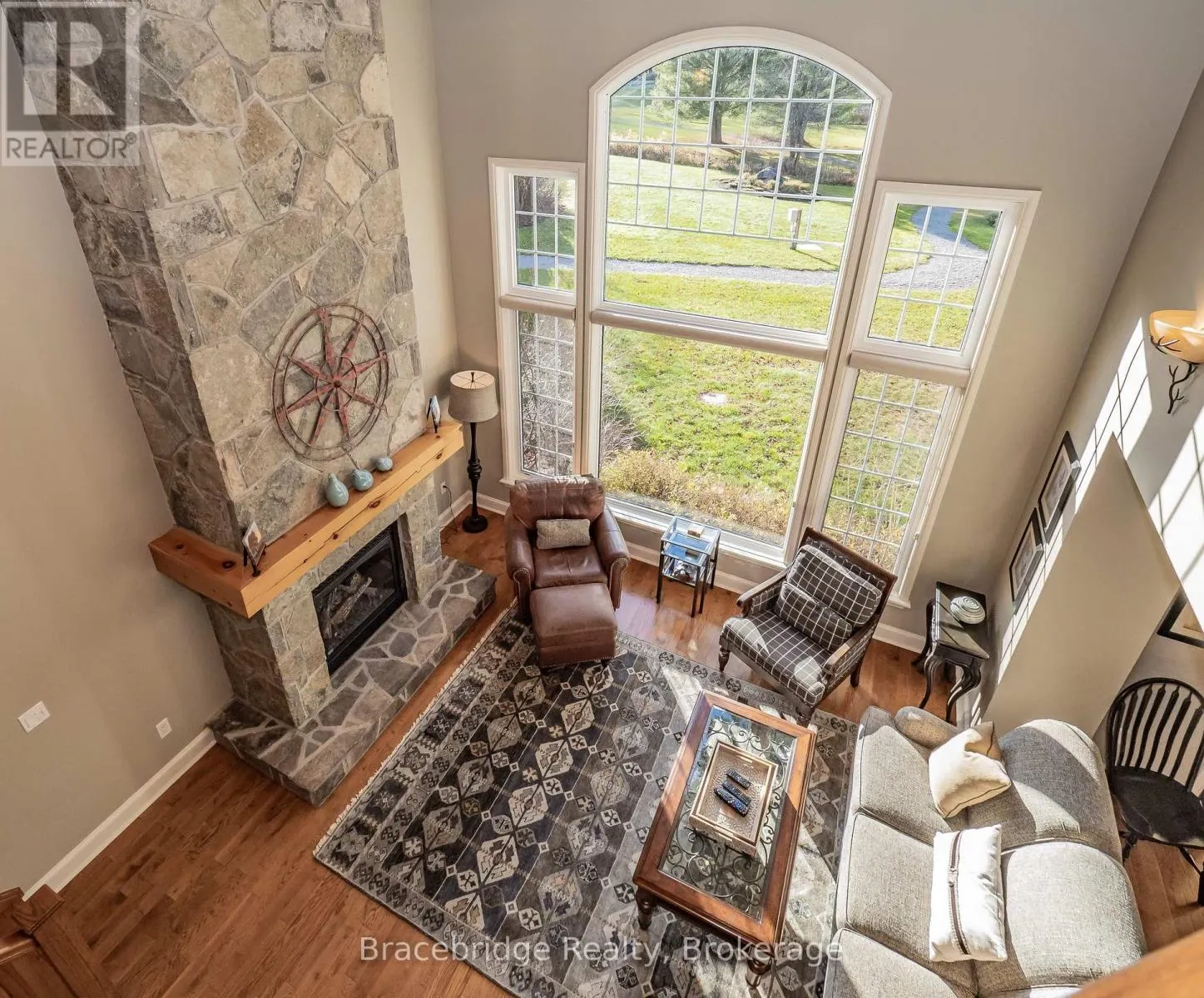 CARLING 4 W9 - 3876 MUSKOKA RD 118 HIGHWAY W