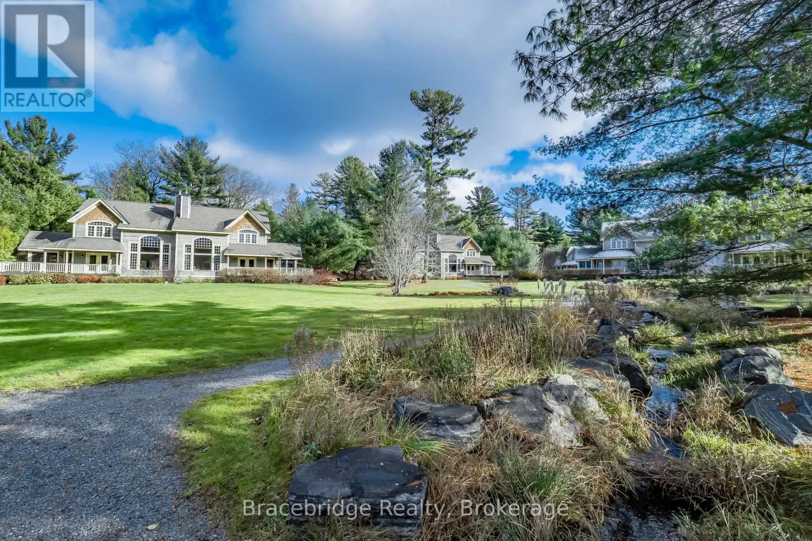 CARLING 4 W9 - 3876 MUSKOKA RD 118 HIGHWAY W