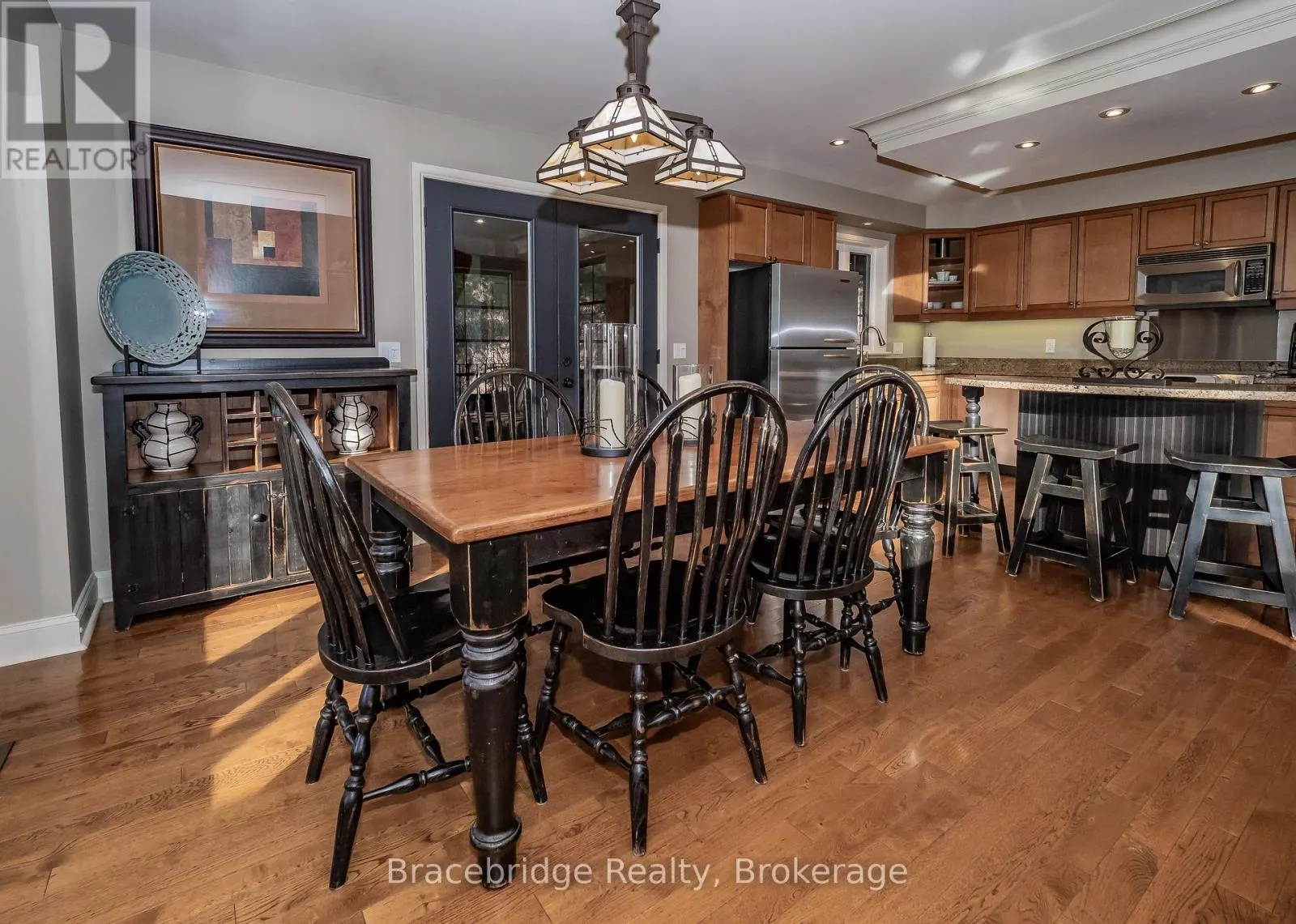 CARLING 4 W9 - 3876 MUSKOKA RD 118 HIGHWAY W