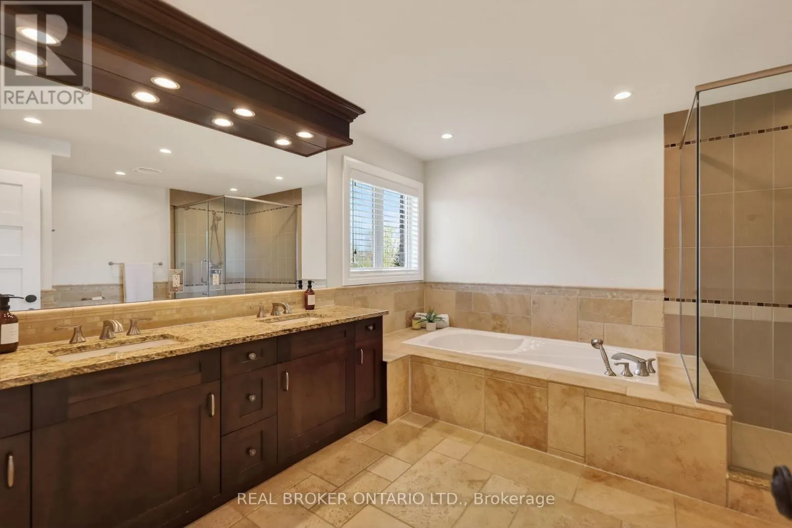 465 LOCKMASTER CRESCENT