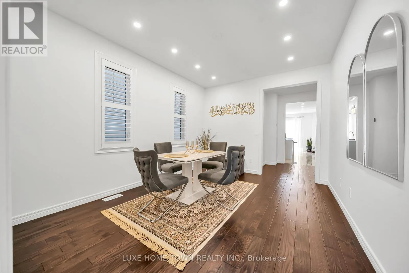 19 FINDLAY WAY