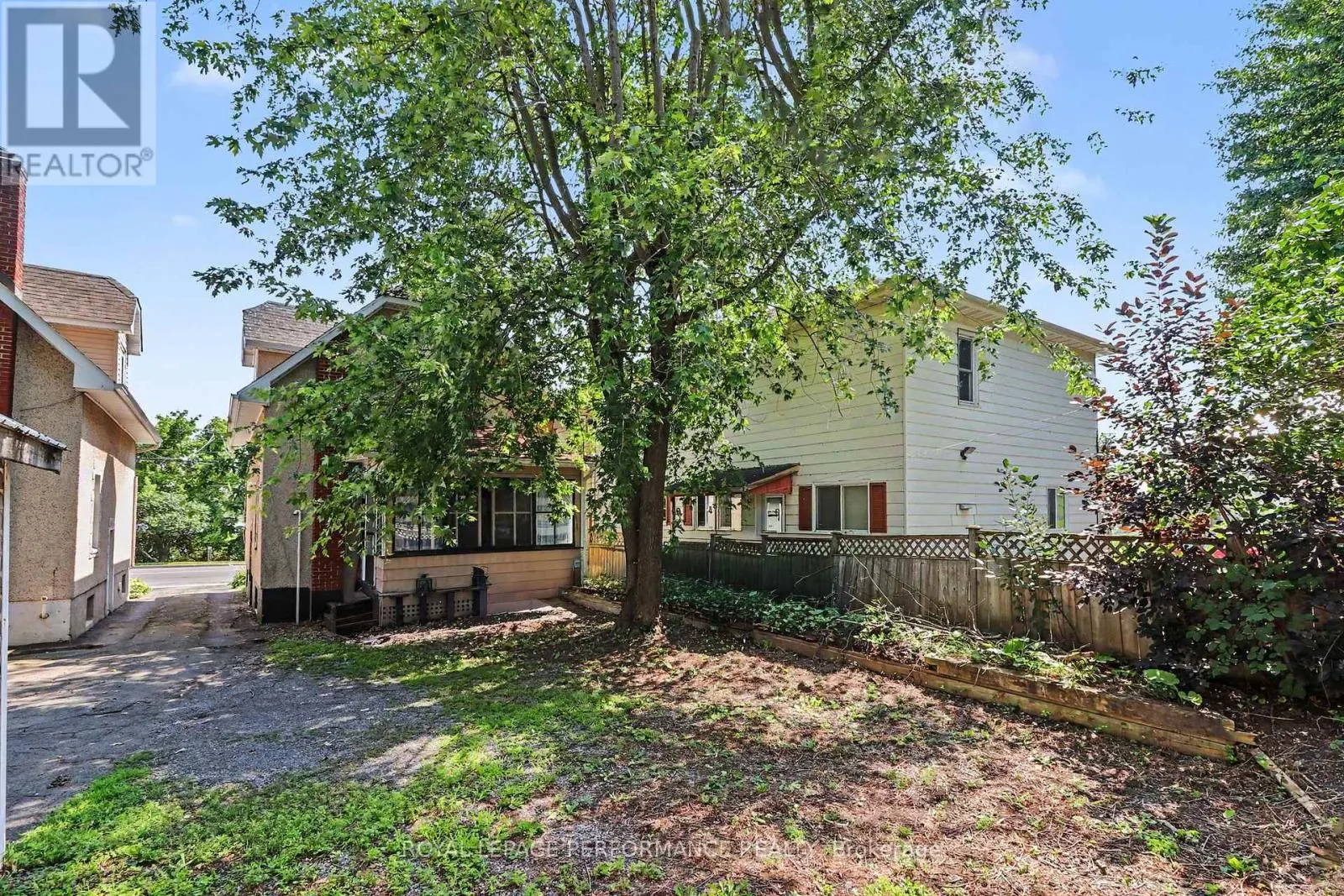 1304 MONTREAL ROAD