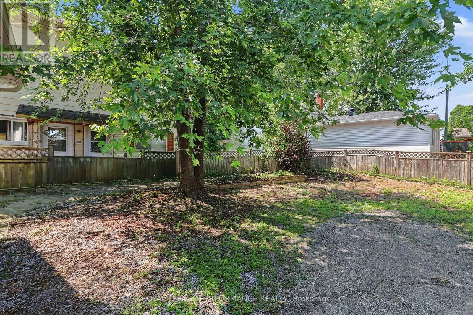 1304 MONTREAL ROAD