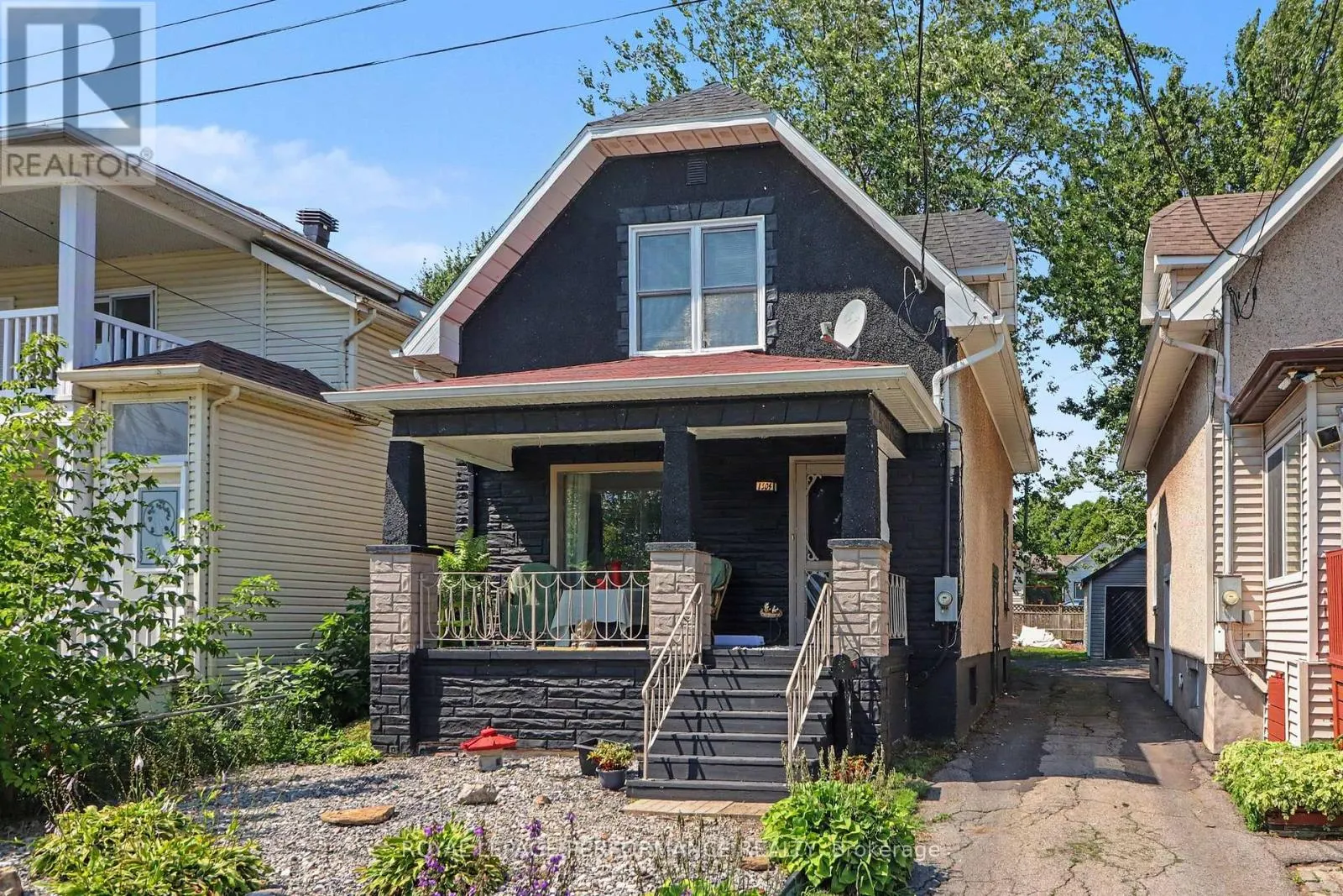 1304 MONTREAL ROAD