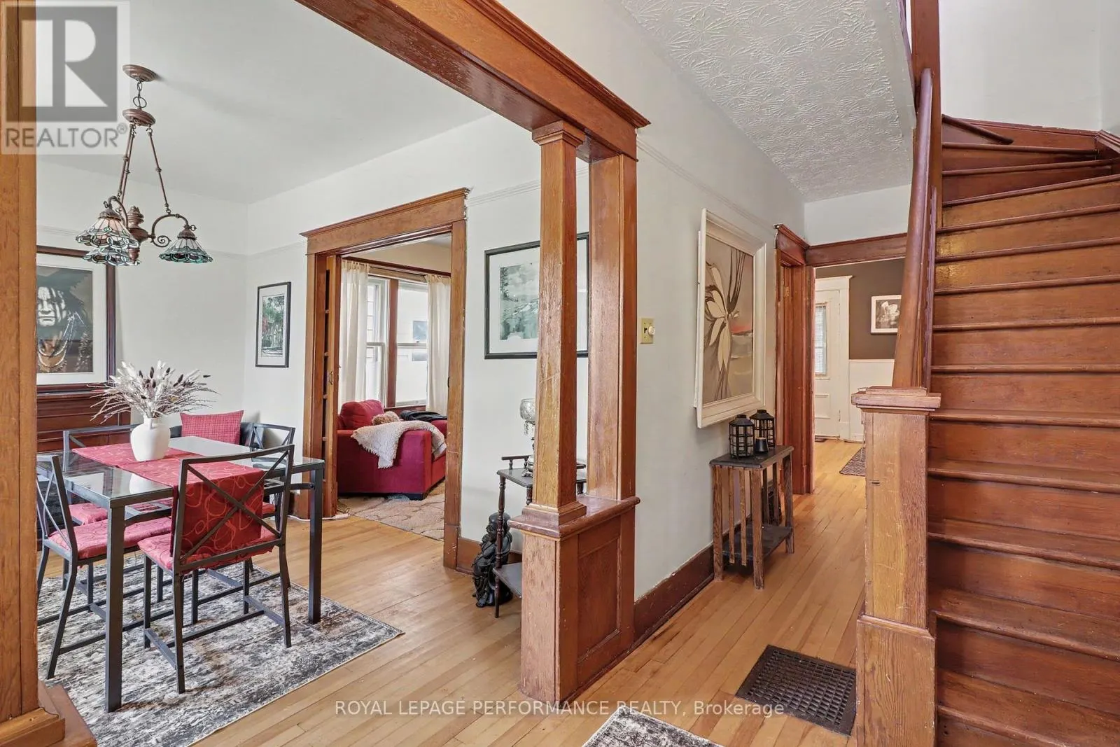 1304 MONTREAL ROAD