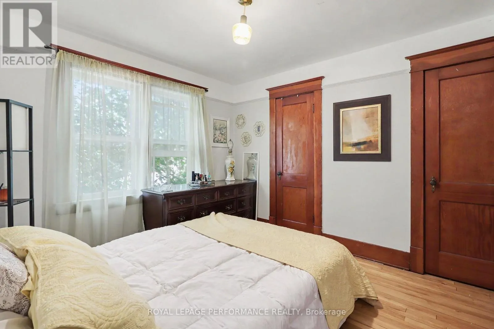 1304 MONTREAL ROAD