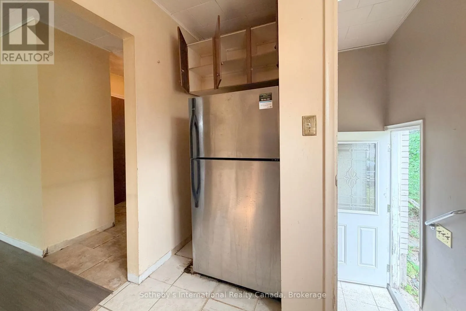12A VALLEY DRIVE