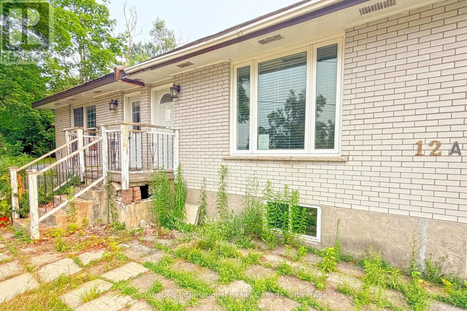 12A VALLEY DRIVE