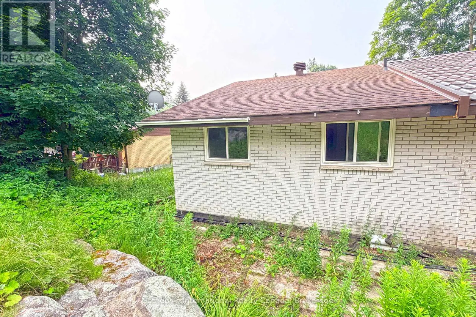 12A VALLEY DRIVE