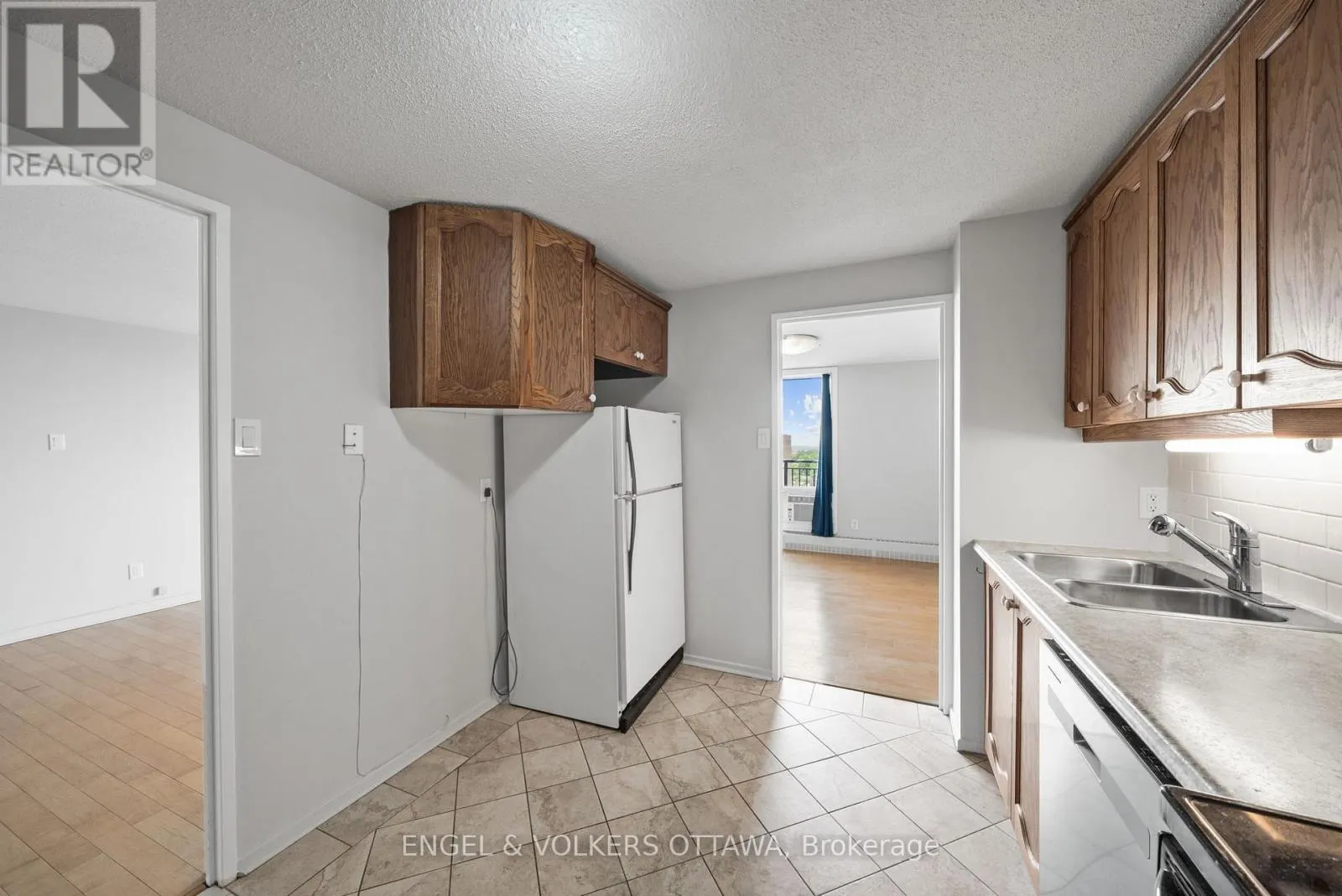 1206 - 1465 BASELINE ROAD