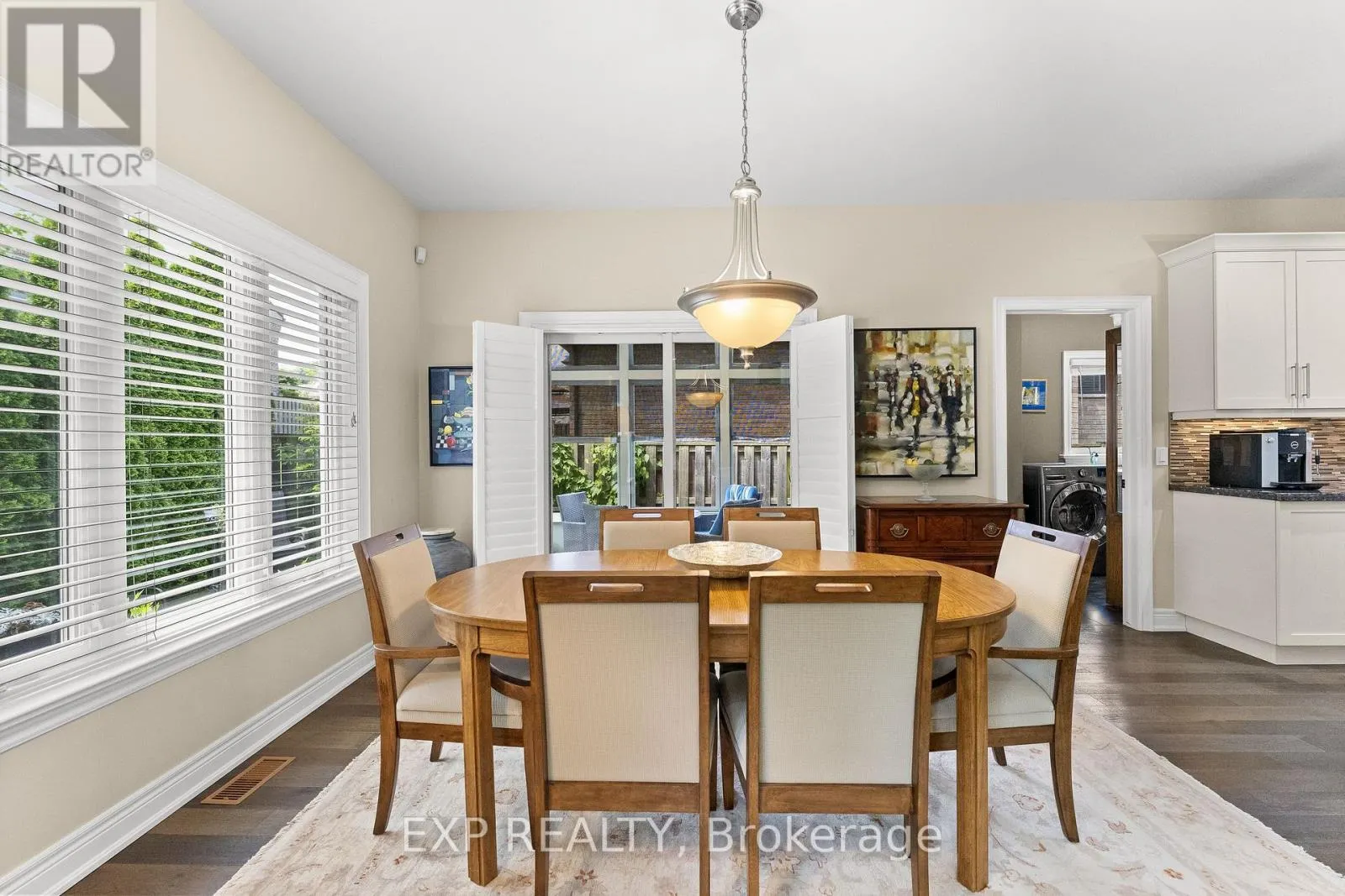 6 CREEKSIDE DRIVE