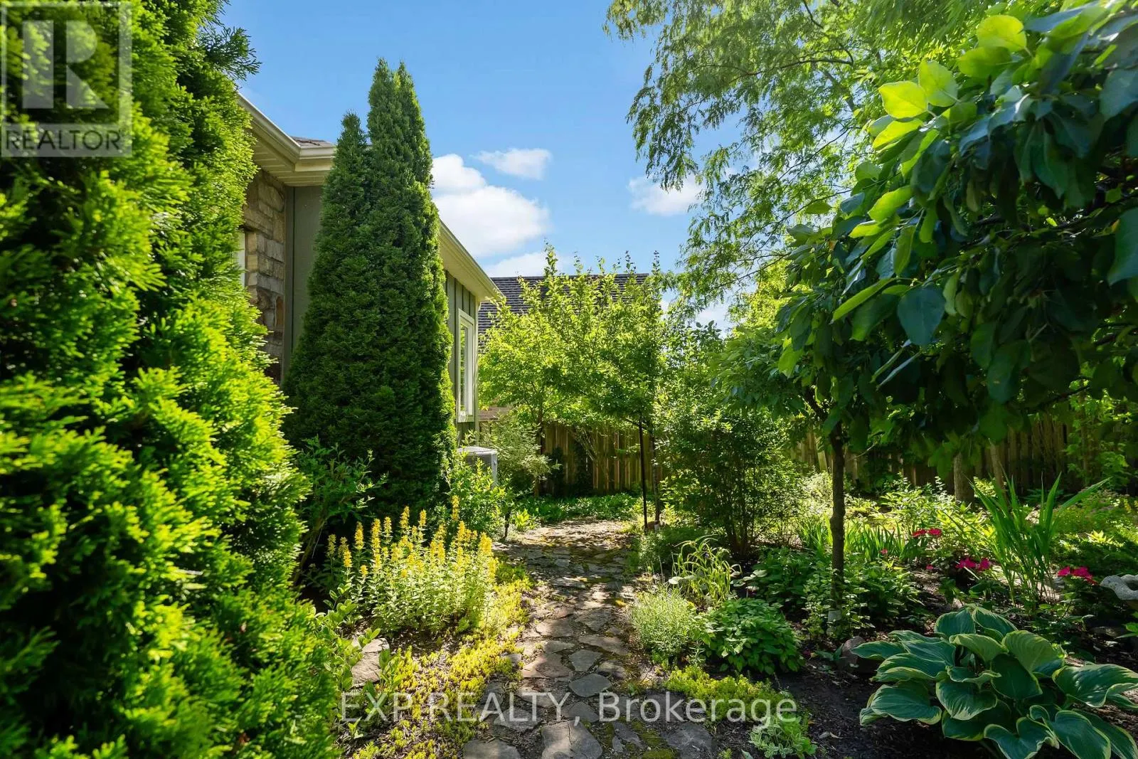 6 CREEKSIDE DRIVE
