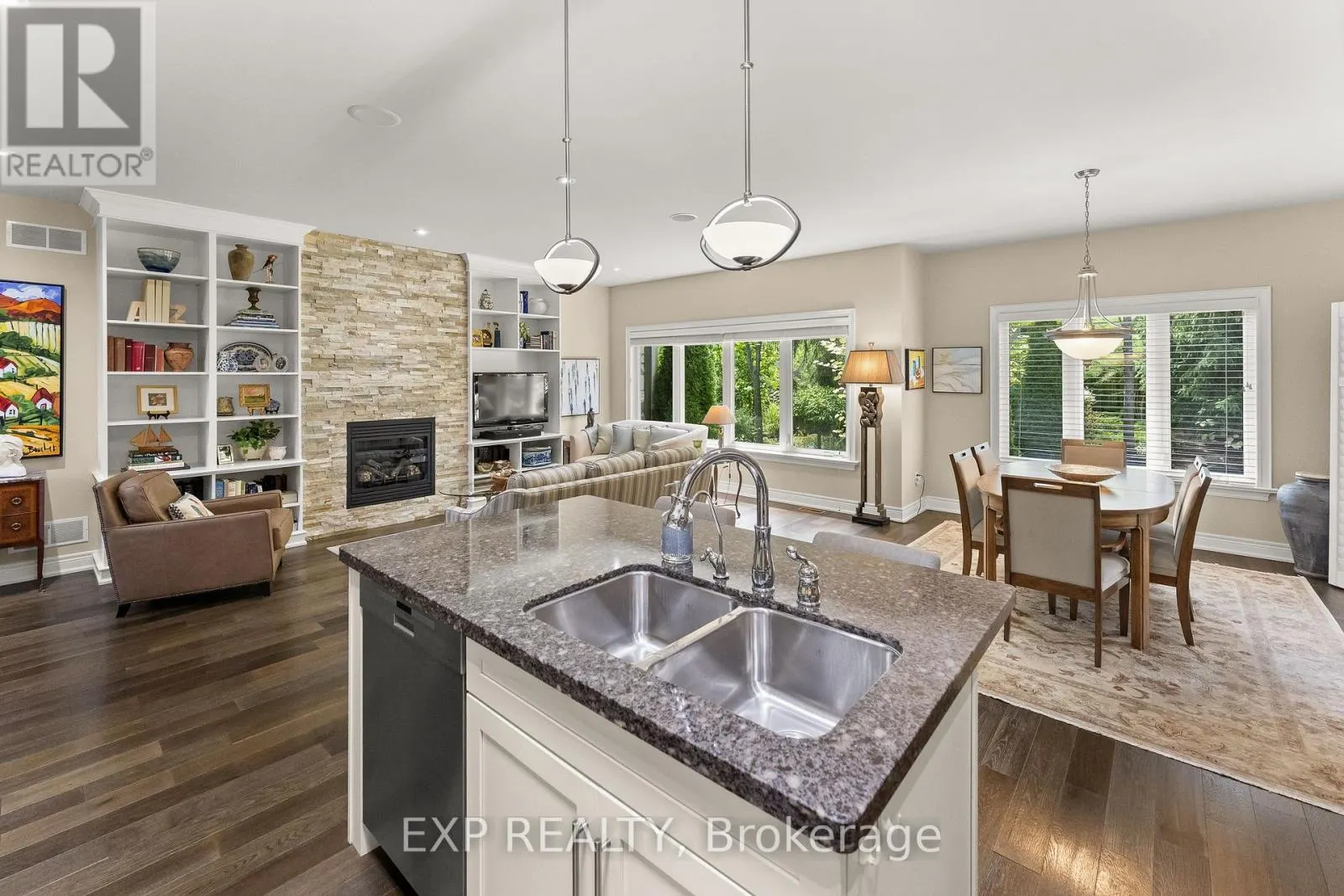 6 CREEKSIDE DRIVE