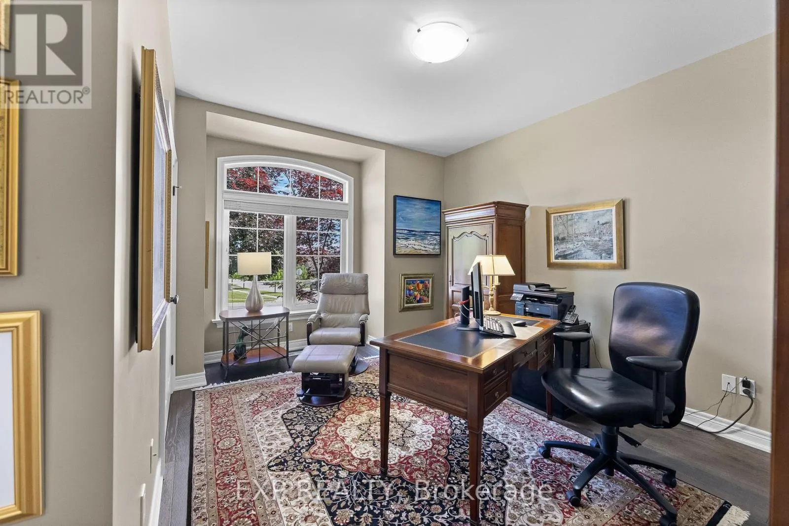 6 CREEKSIDE DRIVE