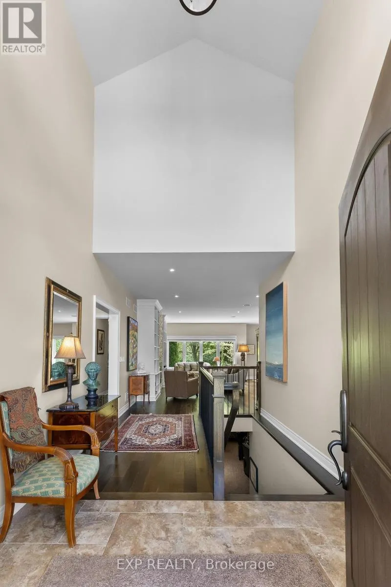6 CREEKSIDE DRIVE