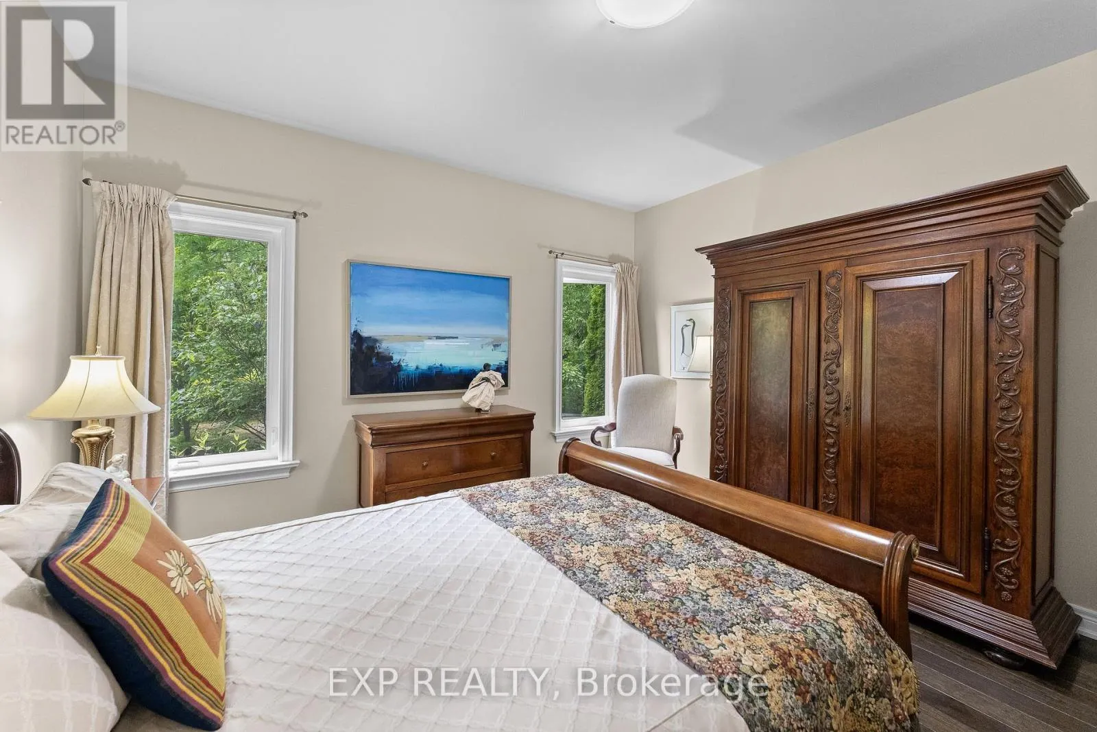 6 CREEKSIDE DRIVE