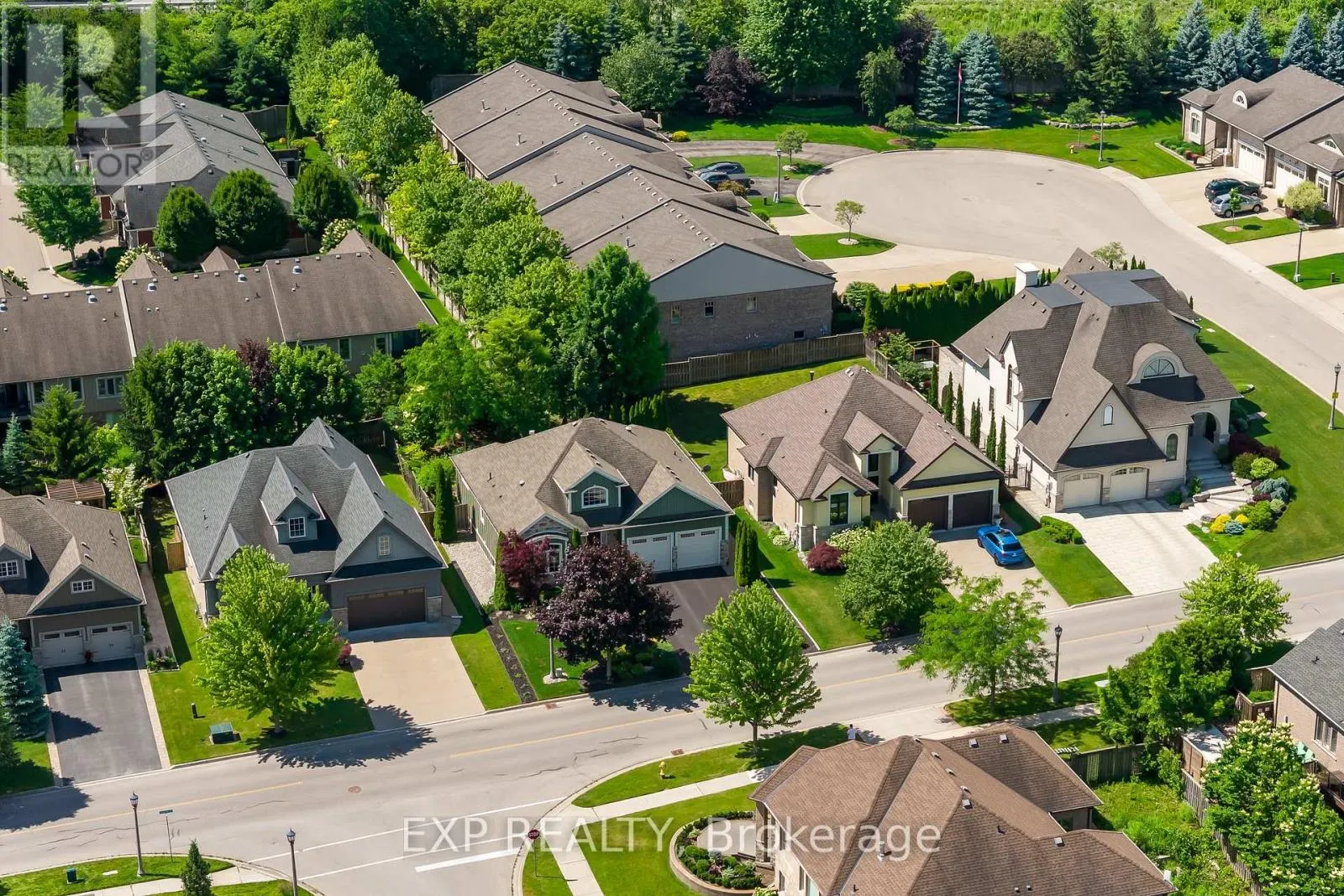 6 CREEKSIDE DRIVE