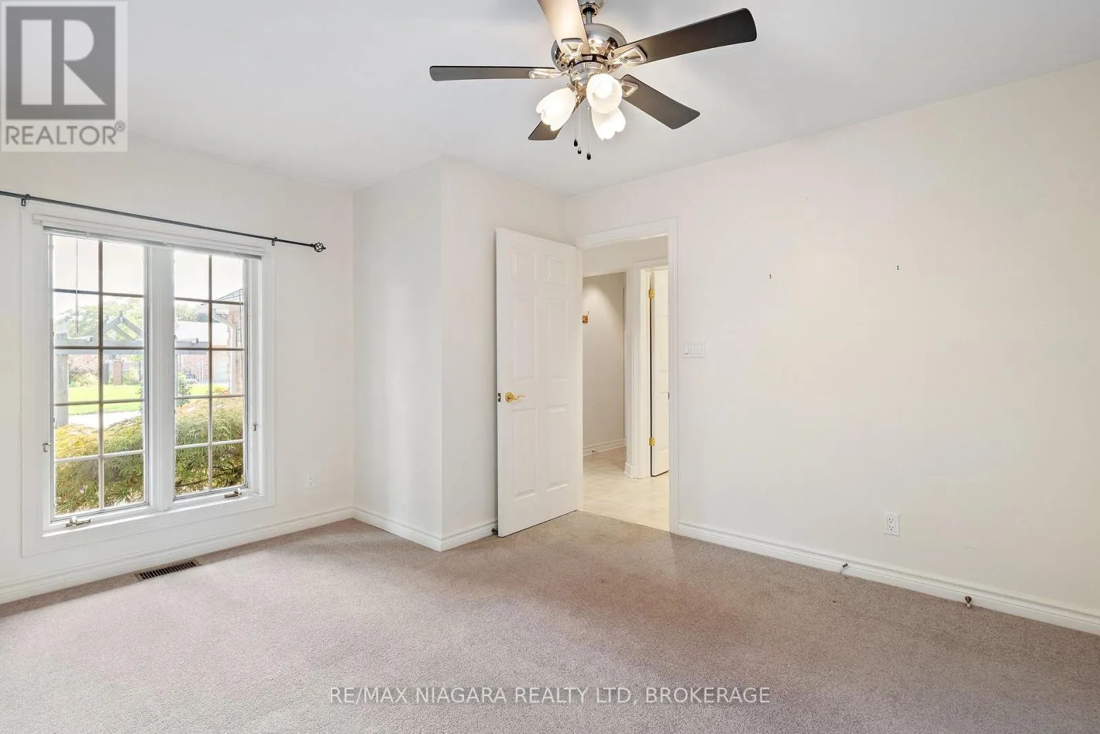 3908 CAROLYNN COURT