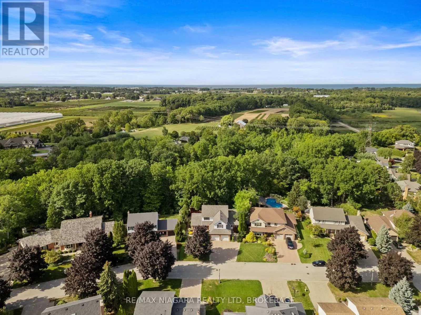 3908 CAROLYNN COURT