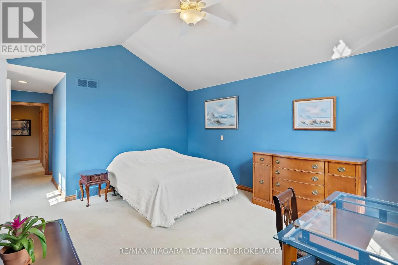 3908 CAROLYNN COURT