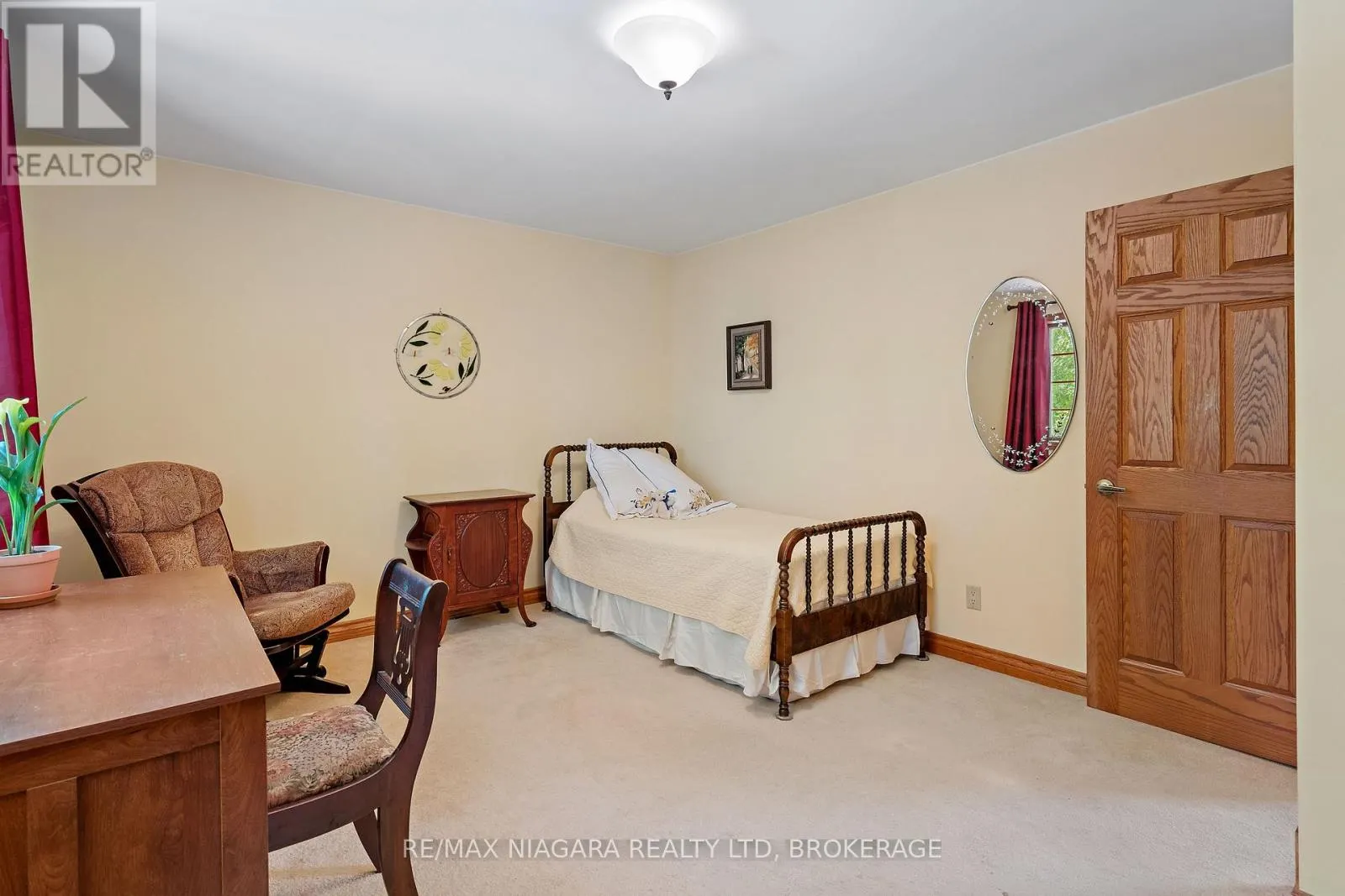 3908 CAROLYNN COURT