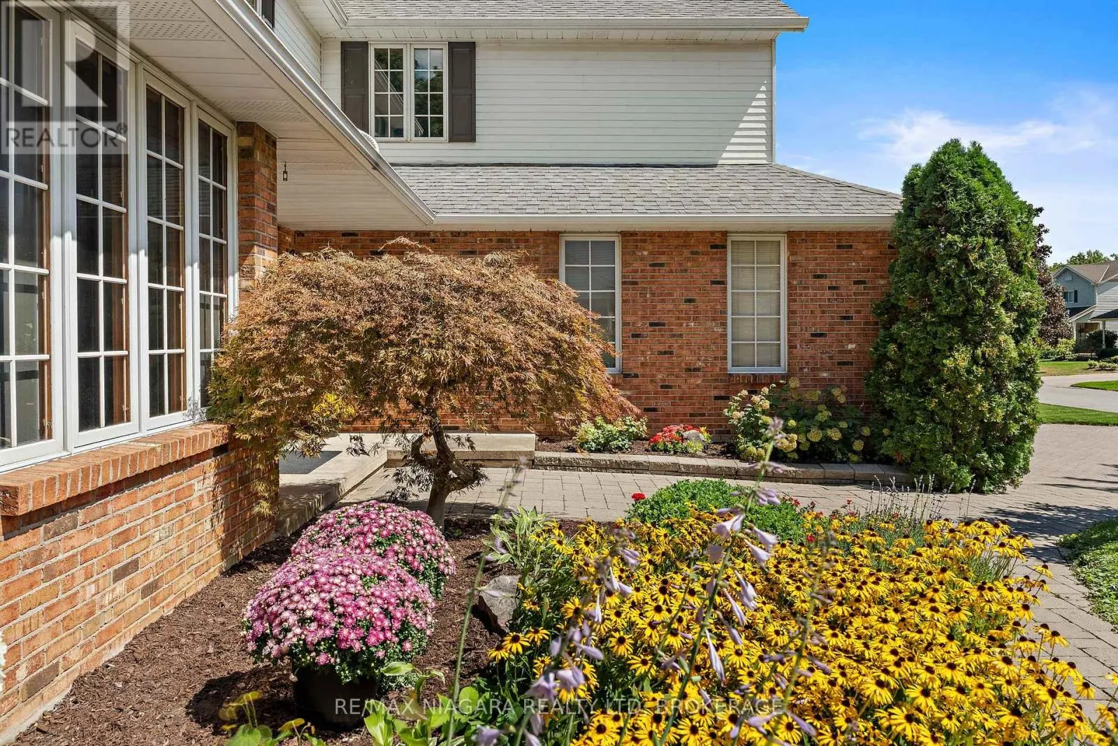 3908 CAROLYNN COURT