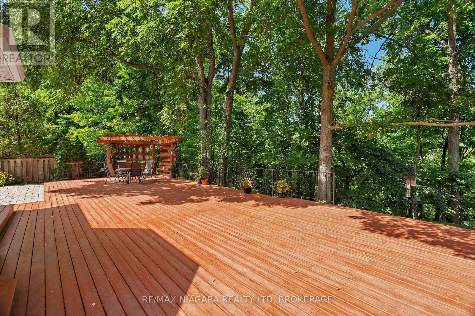 3908 CAROLYNN COURT