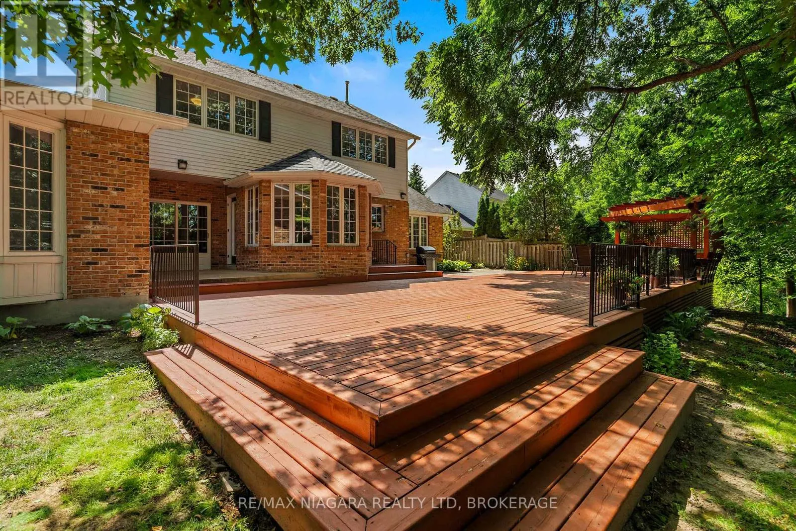 3908 CAROLYNN COURT