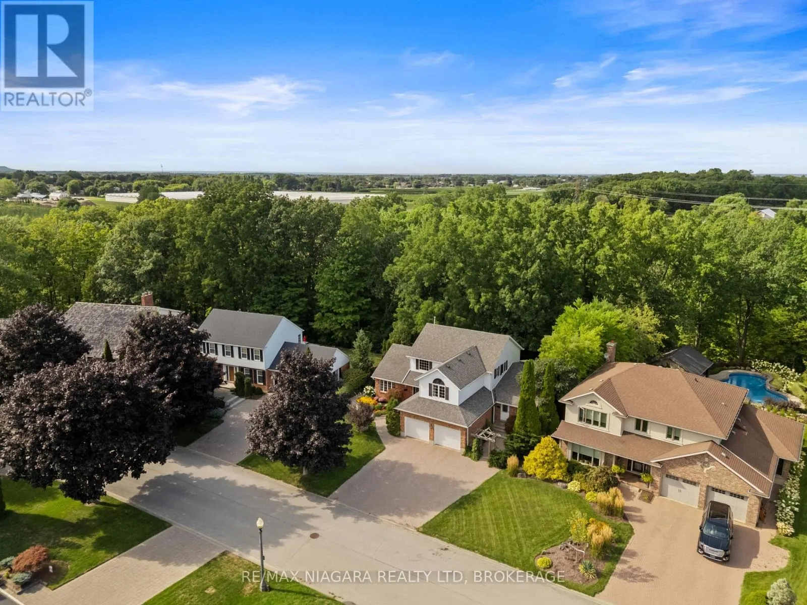 3908 CAROLYNN COURT
