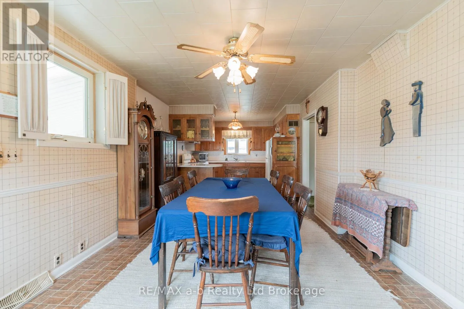 81 VIENNA ROAD