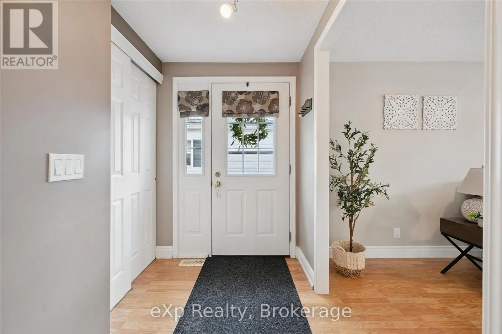18 JASPER HEIGHTS PRIVATE