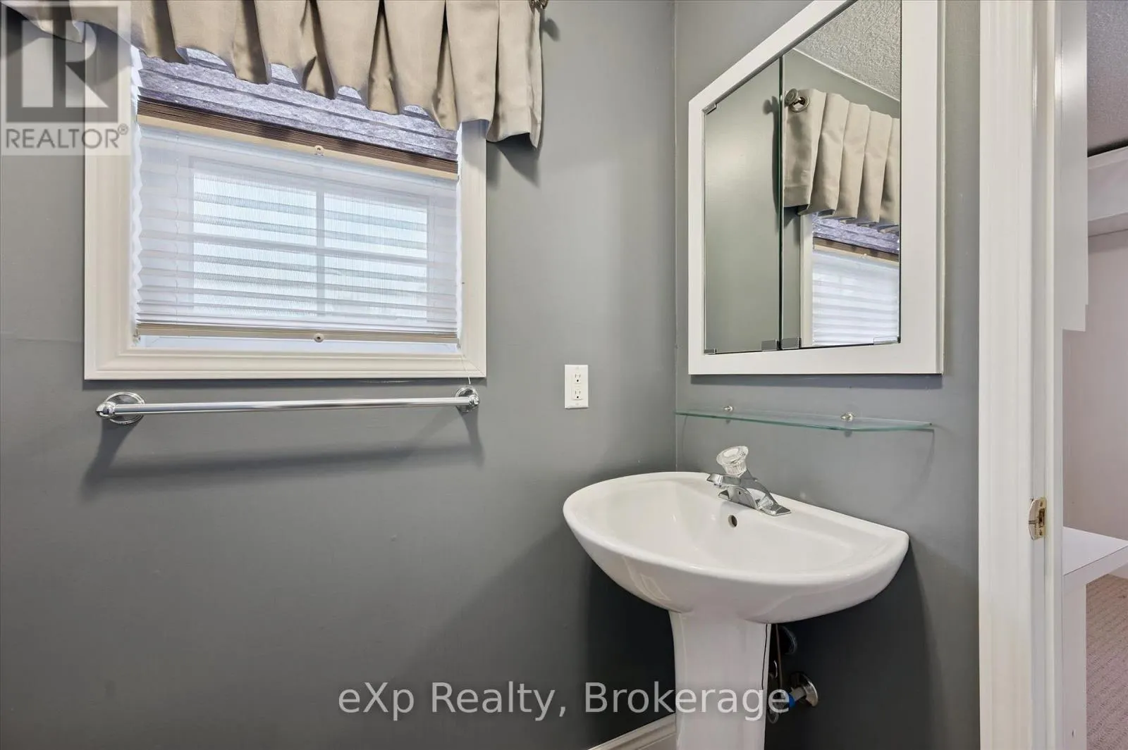 18 JASPER HEIGHTS PRIVATE