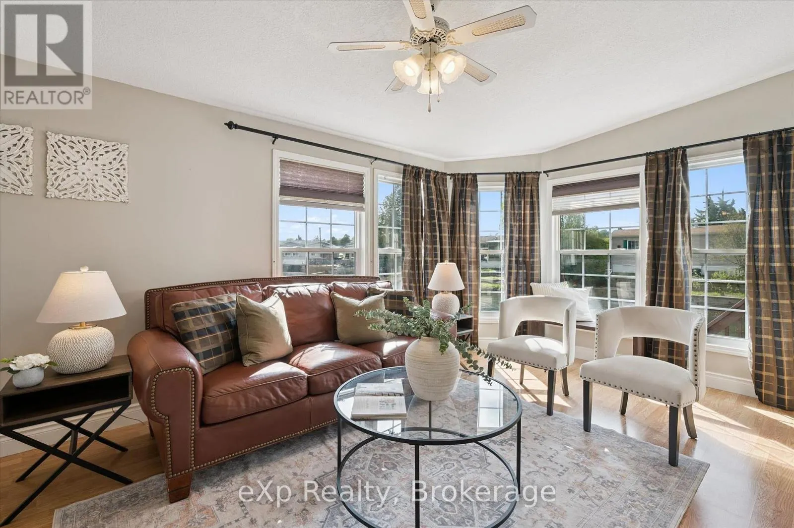 18 JASPER HEIGHTS PRIVATE