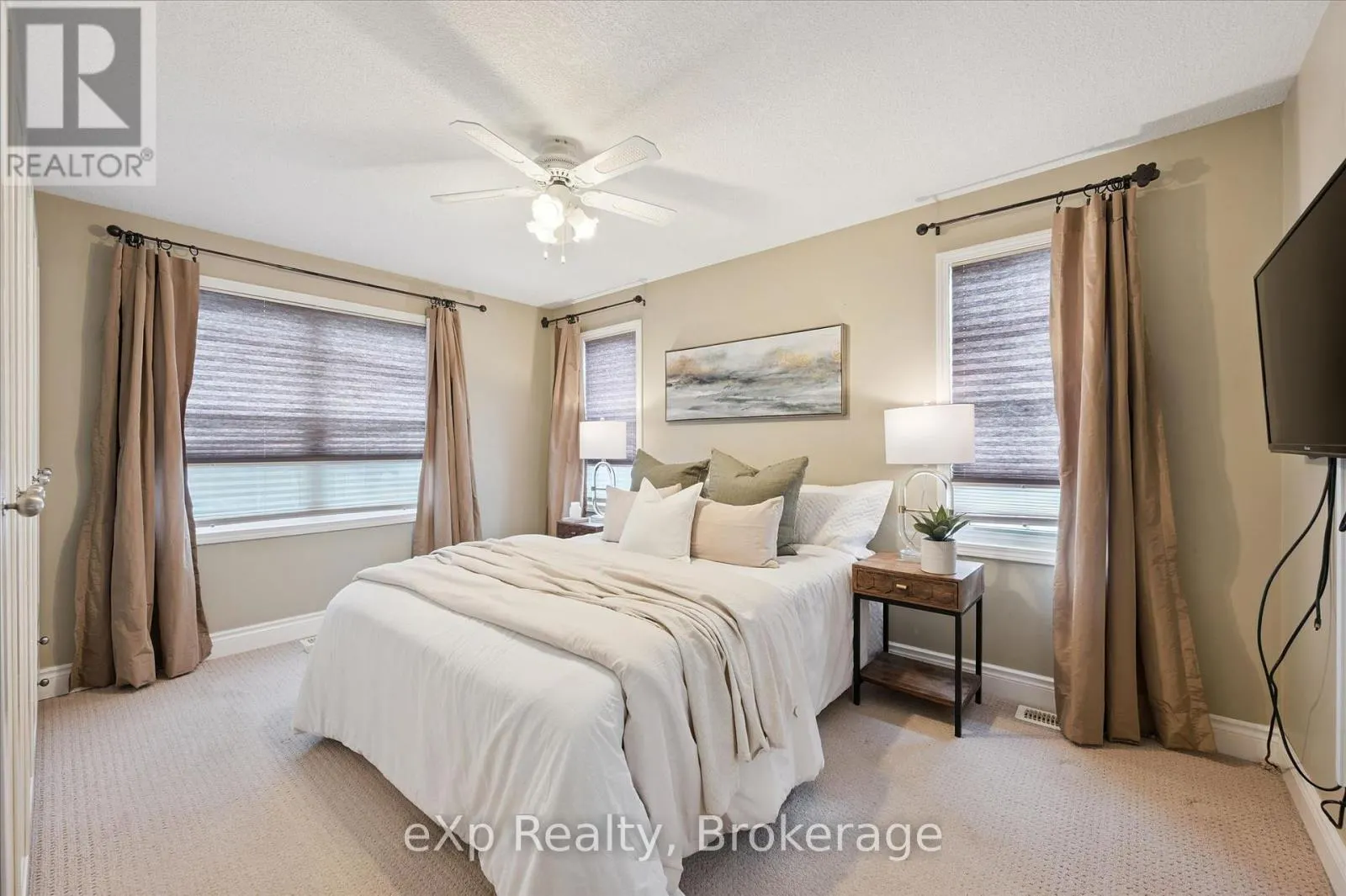18 JASPER HEIGHTS PRIVATE