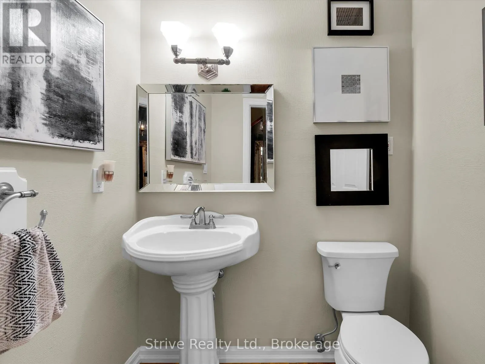 1035 GEORGE ROAD
