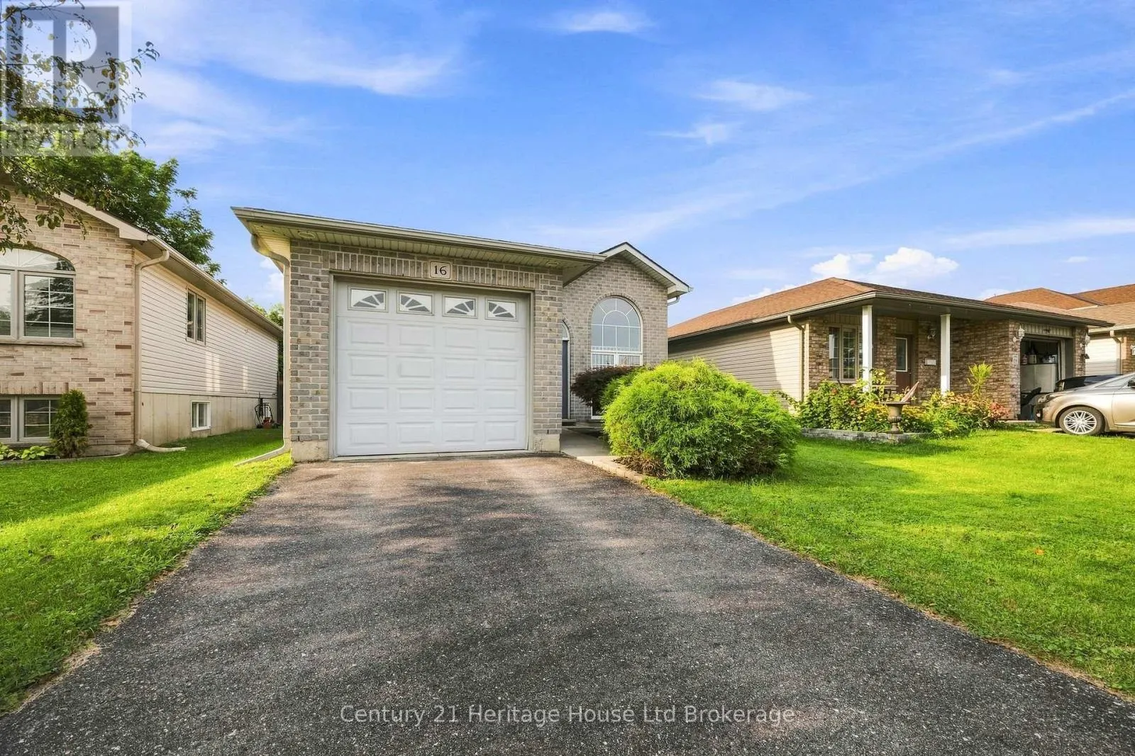 16 HERFORD STREET