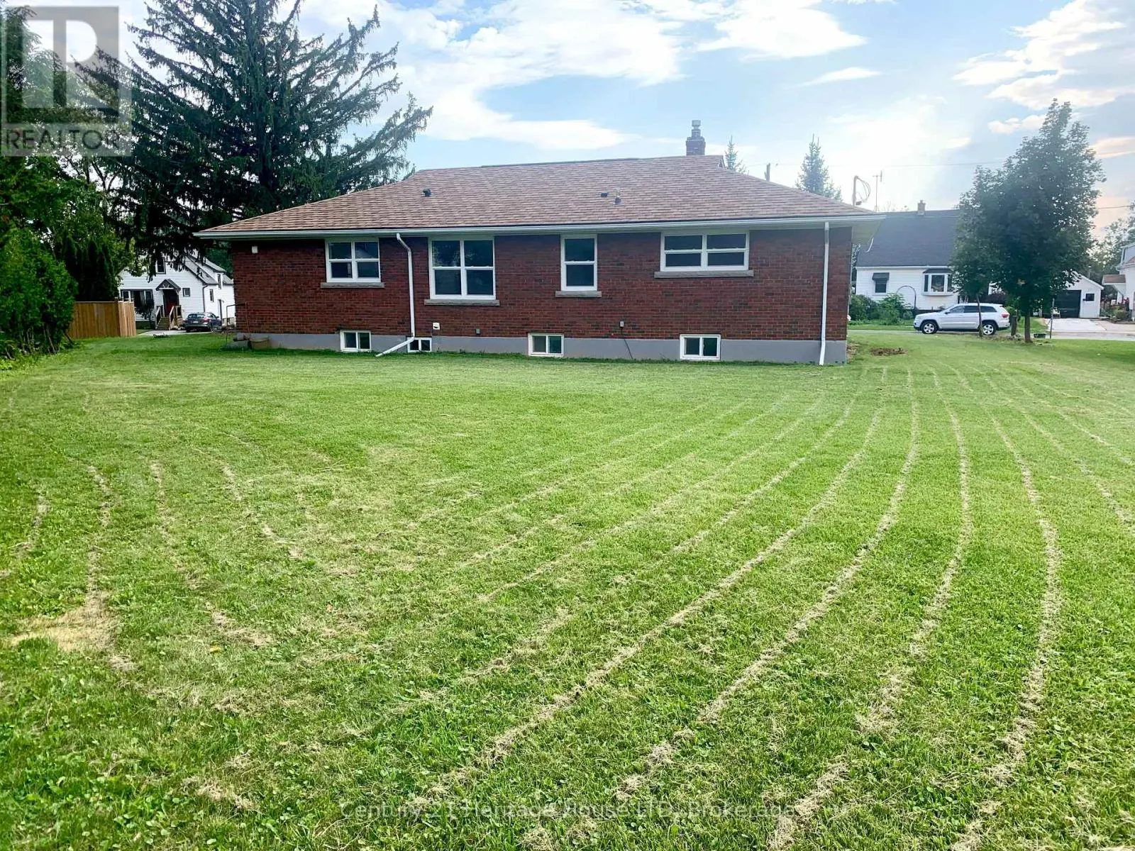 2 FOLEY CRESCENT