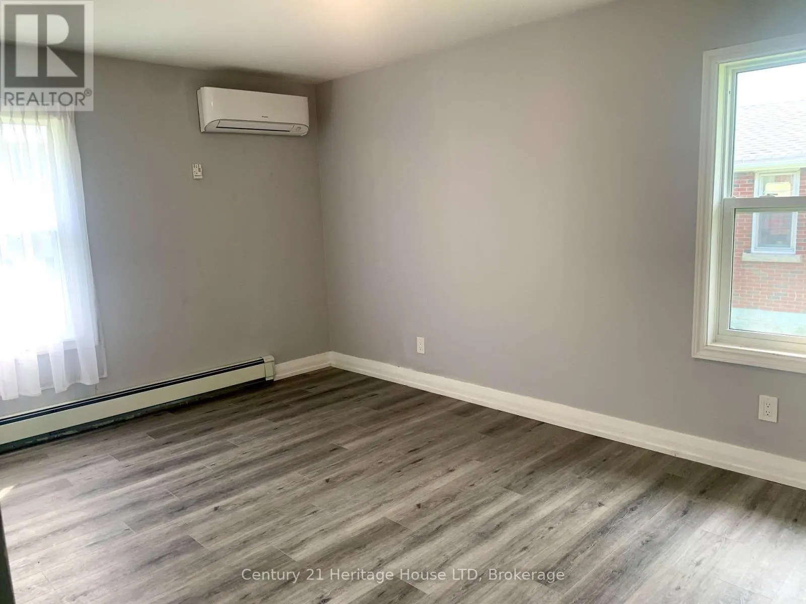 2 FOLEY CRESCENT