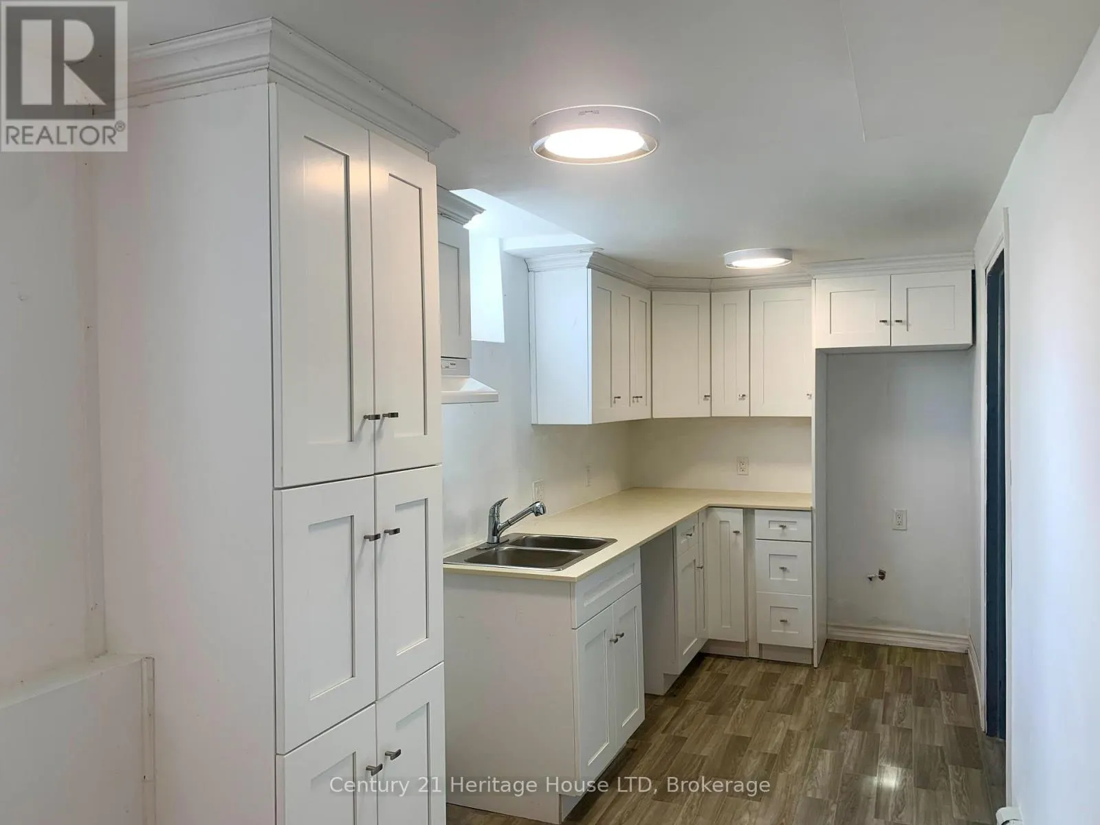 2 FOLEY CRESCENT