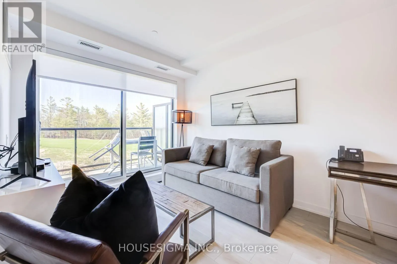 313 - 120 CARRICK TRAIL