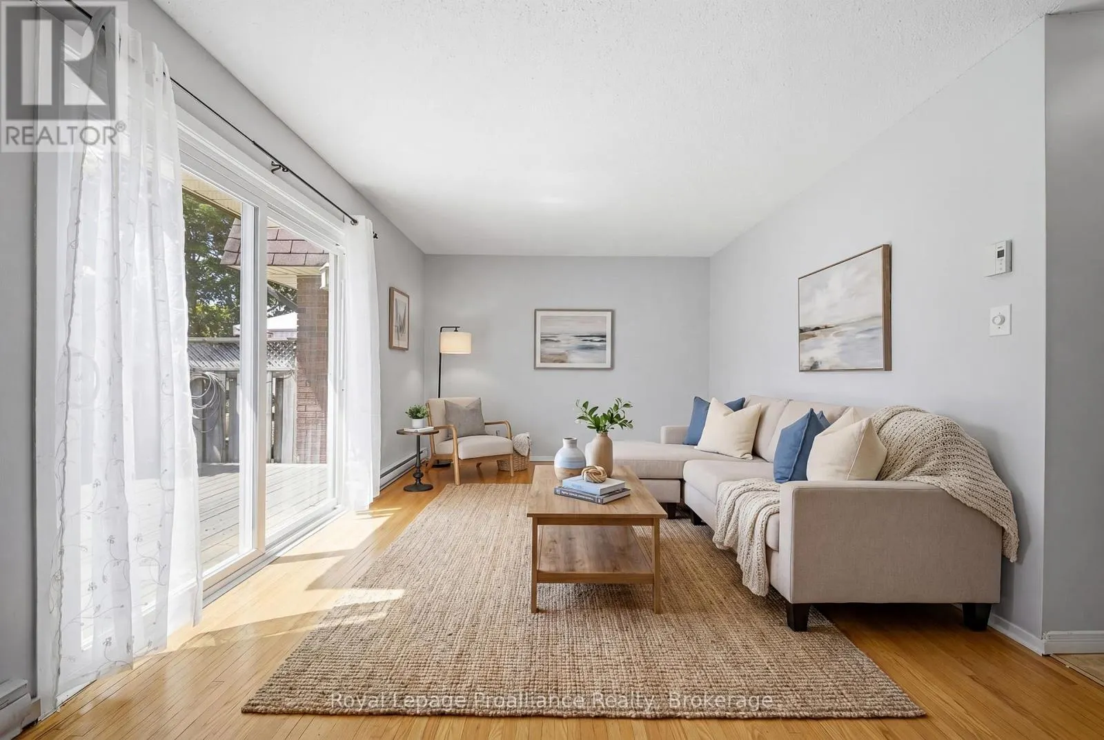 B - 19 PRINCE OF WALES DRIVE #B
