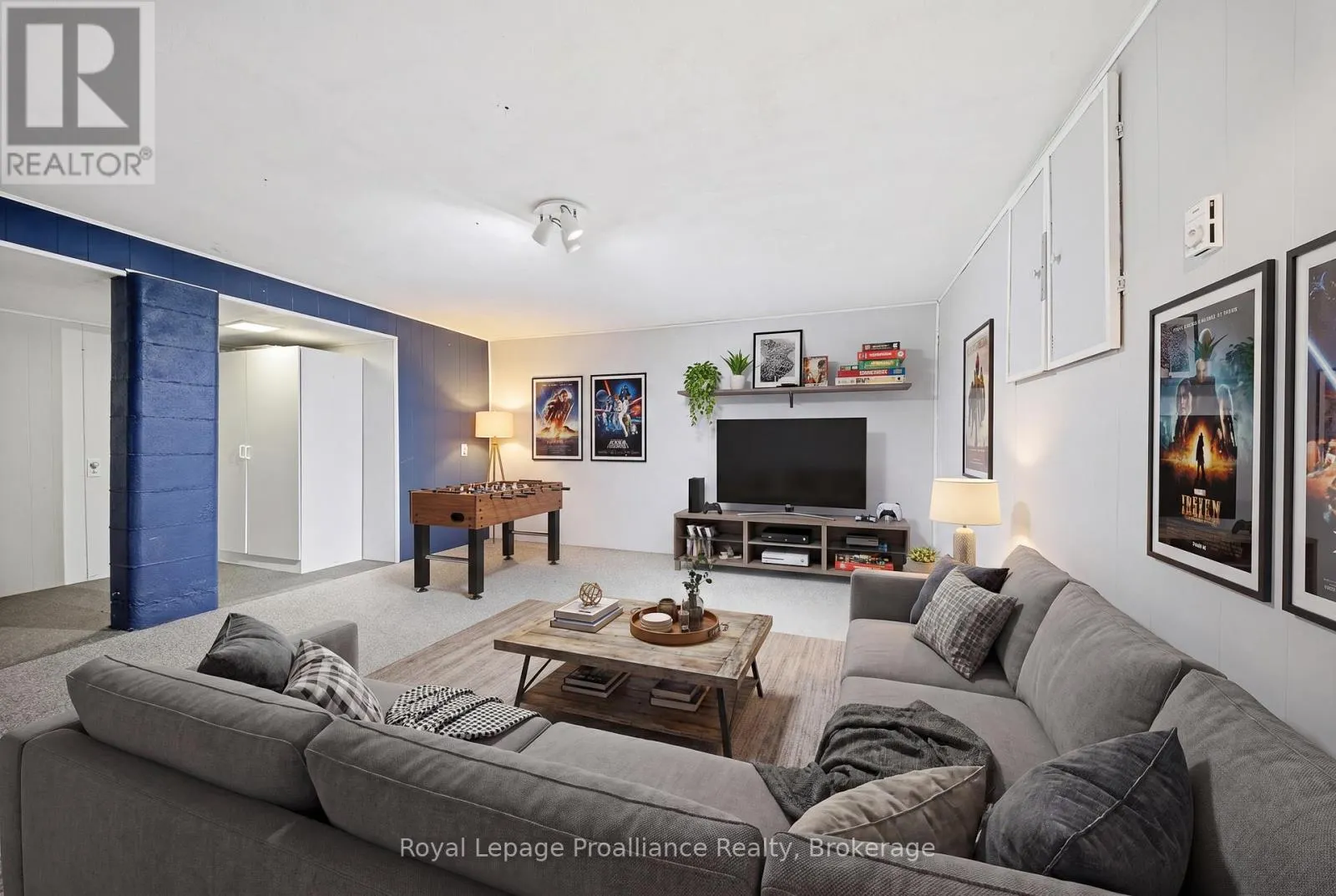 B - 19 PRINCE OF WALES DRIVE #B
