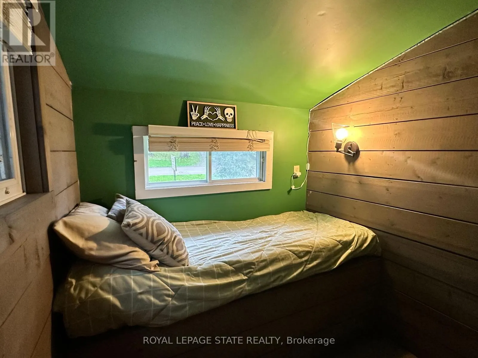 716 SANDY BAY ROAD