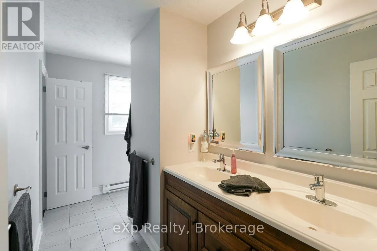 3595 BRUCE ROAD 3