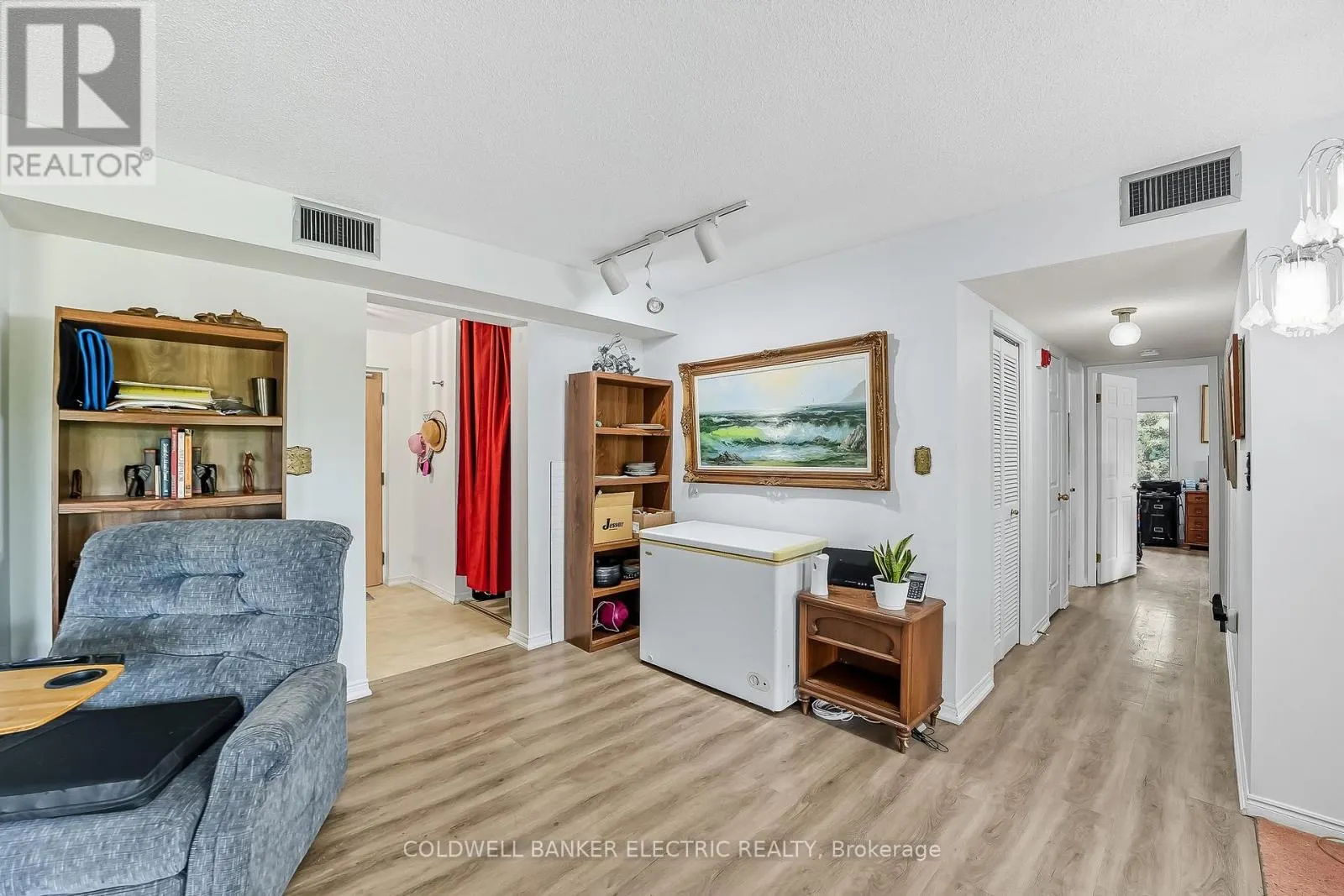 301 - 1 HERITAGE WAY #301