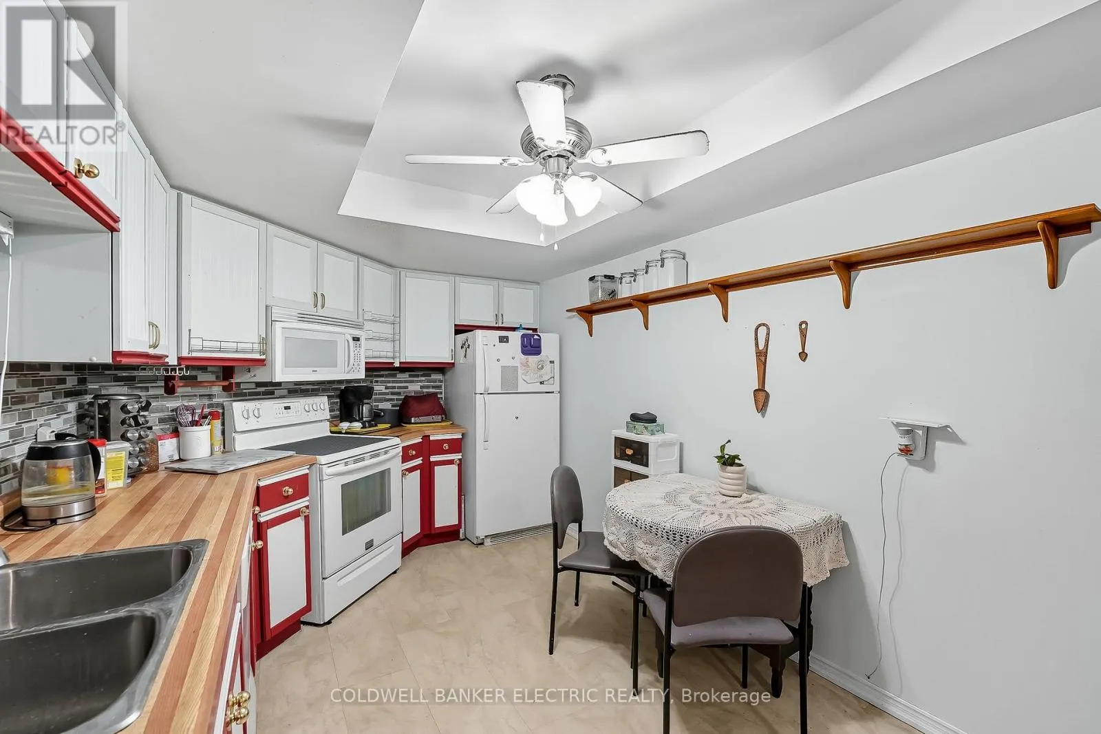 301 - 1 HERITAGE WAY #301