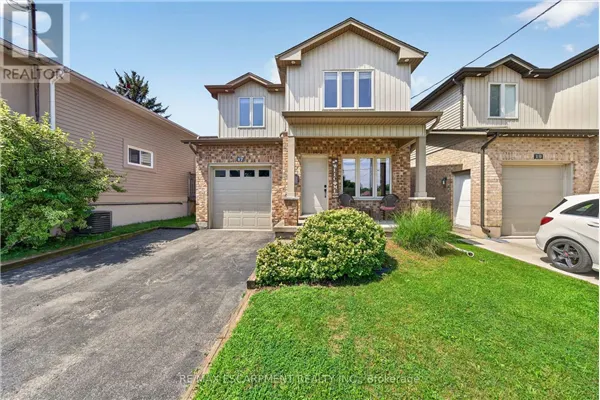 17 GRANTHAM AVENUE S